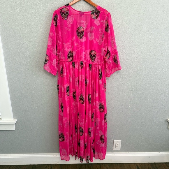 Torrid Maxi Chiffon Dress Size 0(Large) Skull Print NWT - Picture 8 of 9